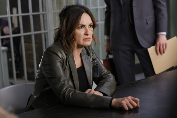 Torstain TV-luokitukset: Law & Order: SVU, Call Me Kat, Walker: Independence, The Chase, Ghosts