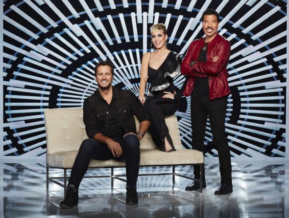 ABC-дегі American Idol телешоуы: 17 маусымда көрерменнің дауысы (18 маусымды тоқтату немесе жаңарту?)