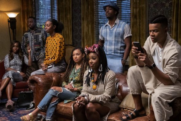 Rakkaat valkoiset ihmiset: Onko Netflix-TV-sarja peruutettu vai uusittu neljännelle kaudelle?
