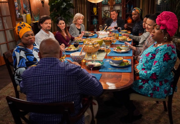 Bobas ♥ Abishola: Penktas sezonas – ar CBS komedijų serialas dar atšauktas ar atnaujintas?